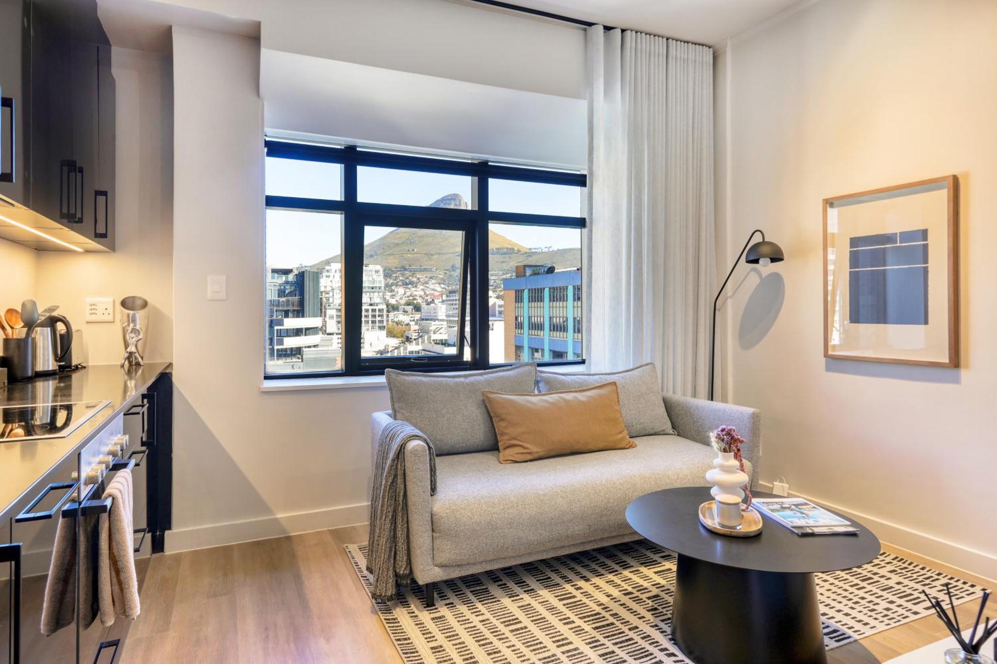 Luxury Mountain View At The Tokyo- 12th Floor No Loadshedding Apartment