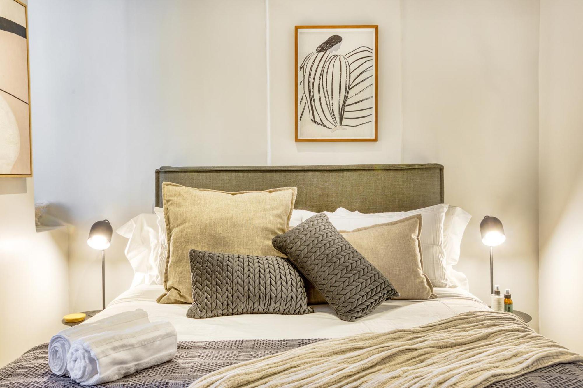 Luxury Mountain View At The Tokyo- 12th Floor No Loadshedding * Cape Town